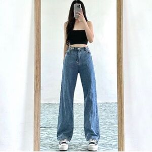 Light washed denim baggy pants